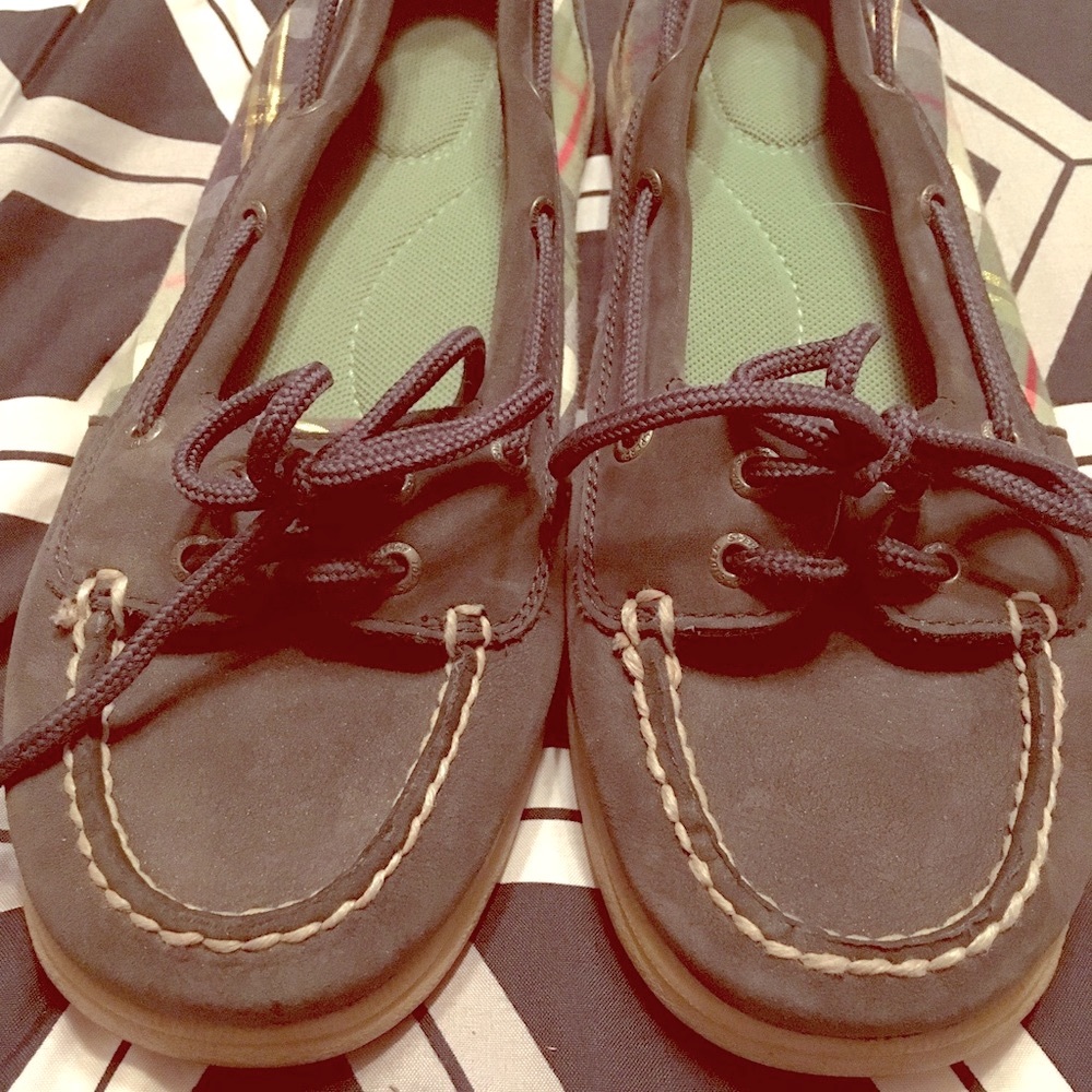 FREE SHIPPING Navy and Green Sperry